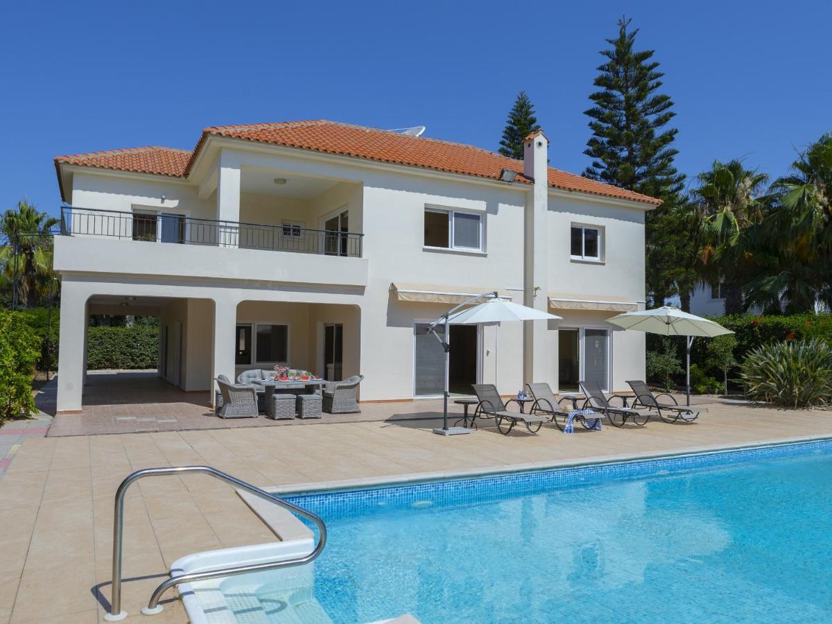 Villa Meneou Seaside Mansion 7 à Larnaca Extérieur photo