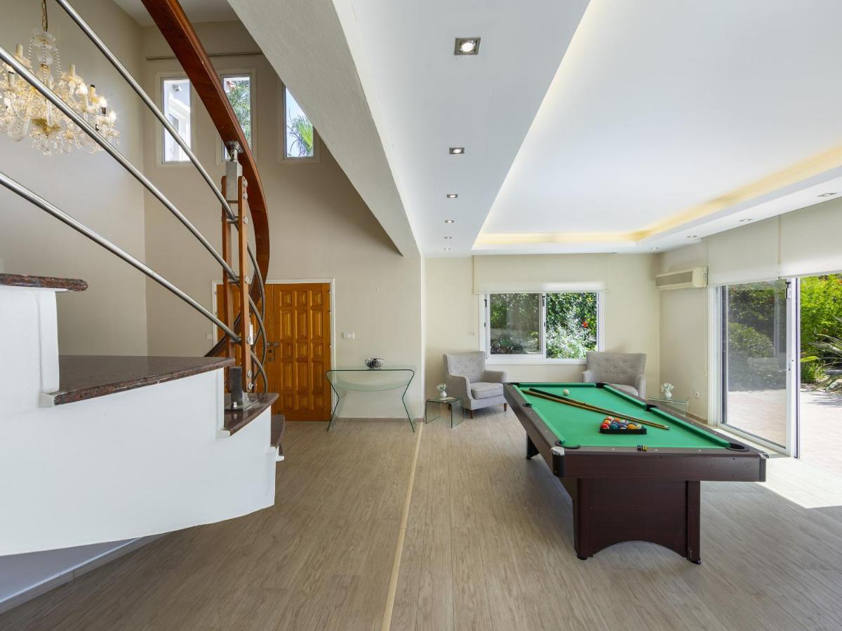 Villa Meneou Seaside Mansion 7 à Larnaca Extérieur photo